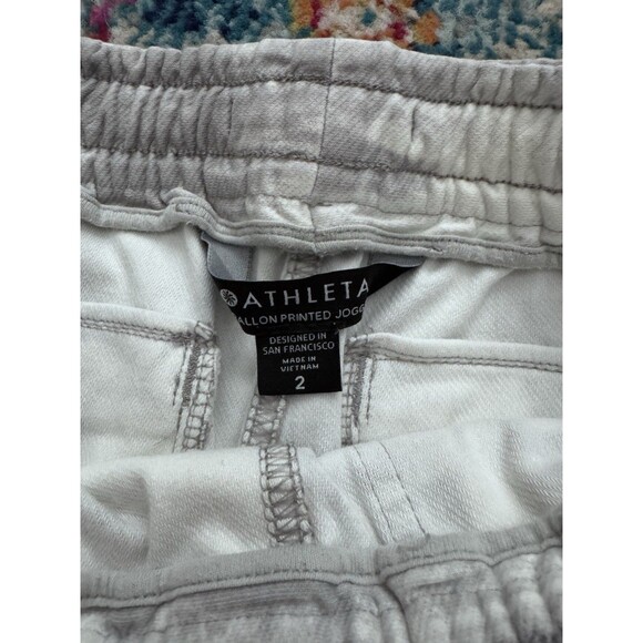 Athleta Farallon Jogger Pants Gray Camo Print Pockets Drawstring Size 2 - Picture 2 of 8